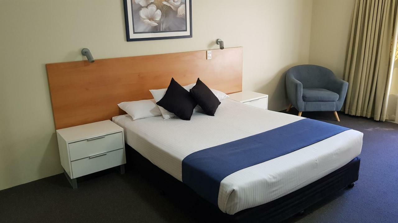 Nambour Heights Motel Room photo