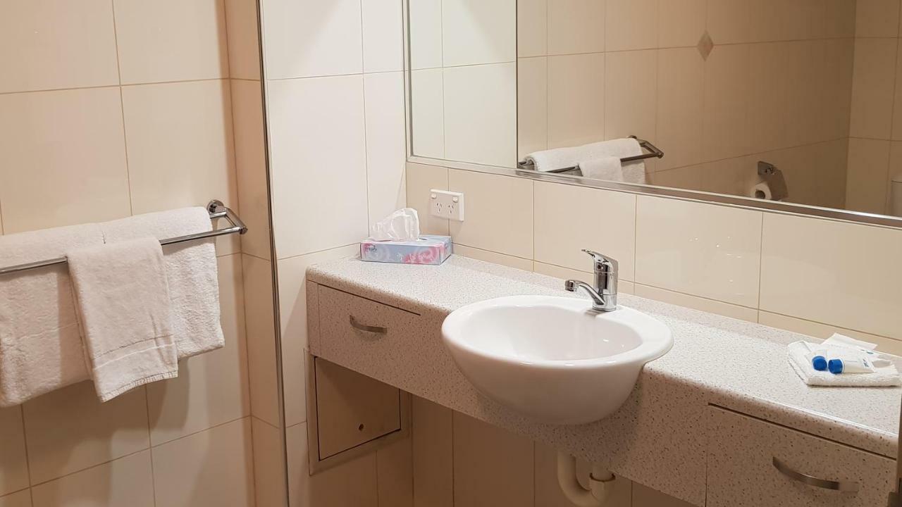 Nambour Heights Motel Room photo
